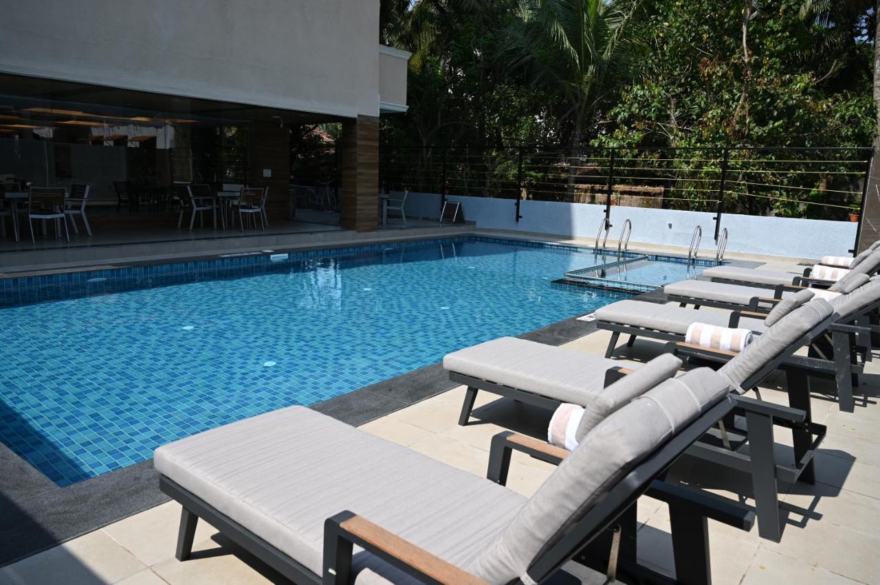 Resort The Lohias, Goa 坎多林 外观 照片