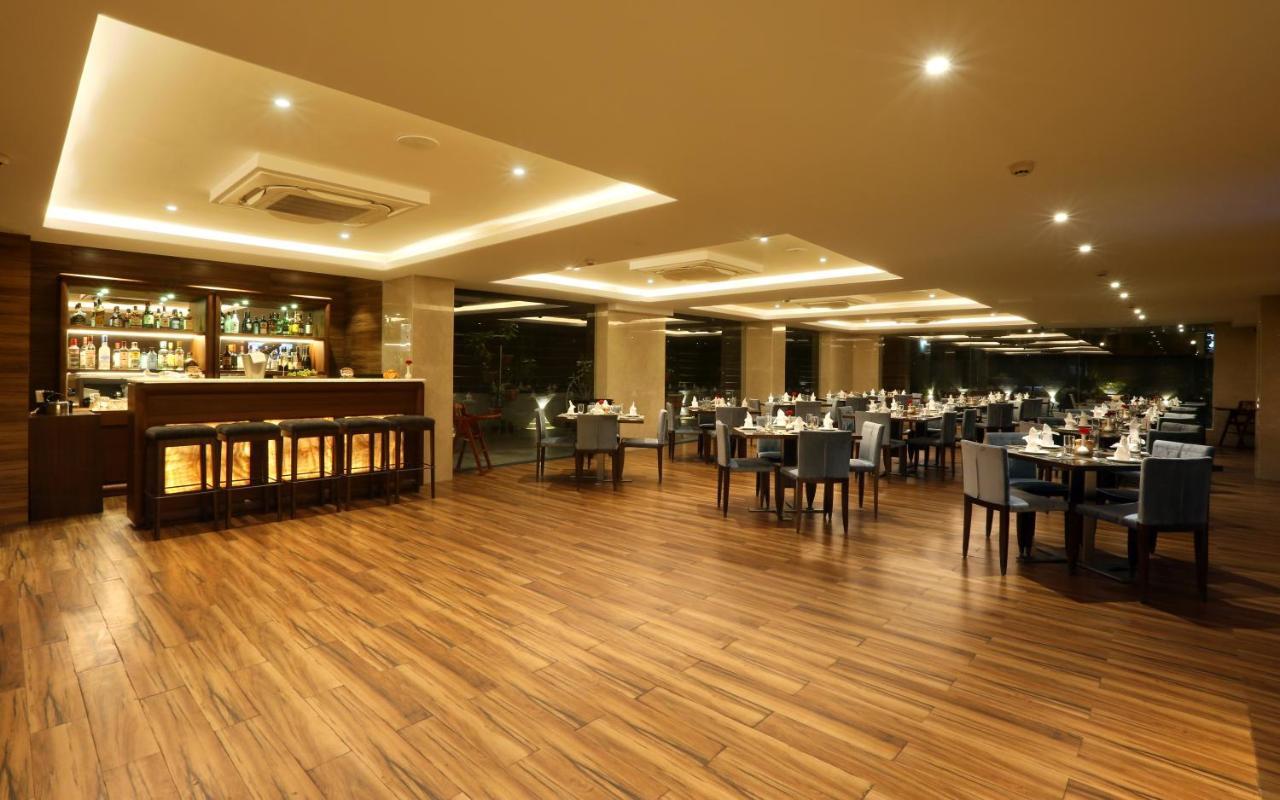 Resort The Lohias, Goa 坎多林 外观 照片