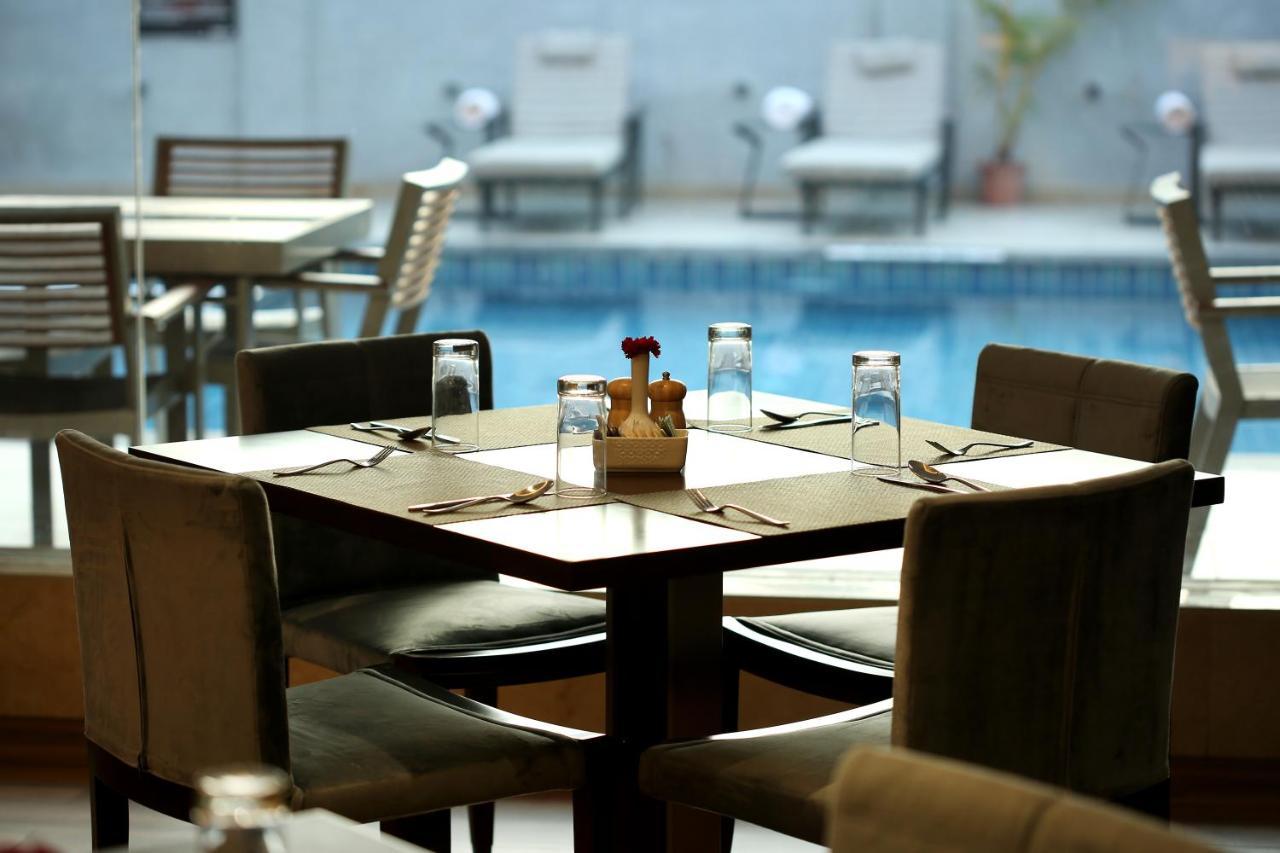 Resort The Lohias, Goa 坎多林 外观 照片
